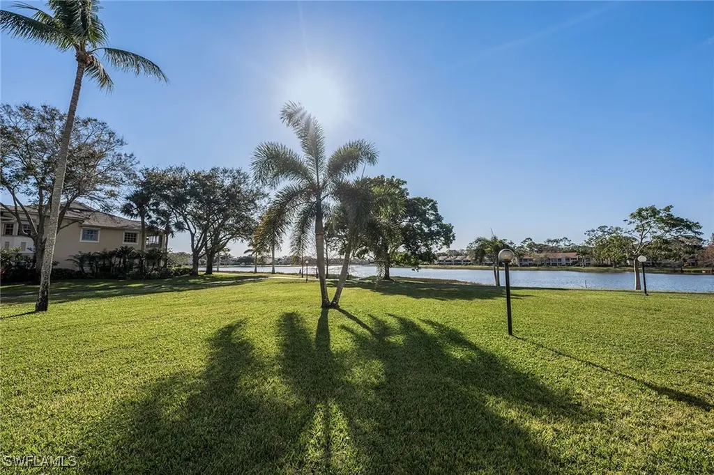 2922 Kings Lake Boulevard Naples FL 34112
