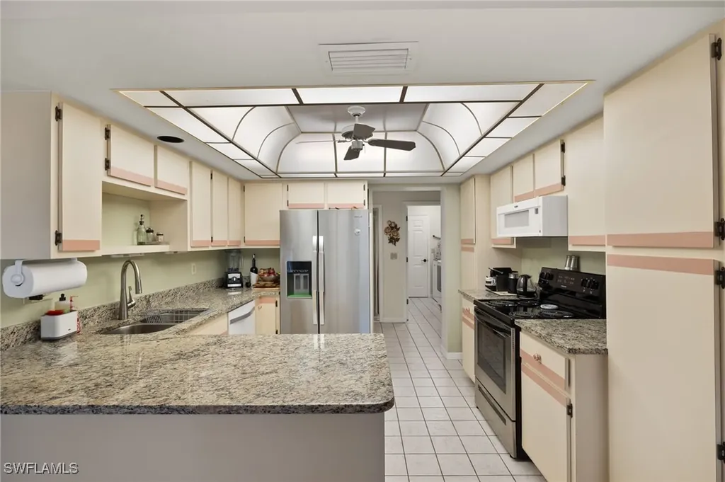 943 NE 23rd Avenue Cape Coral FL 33909