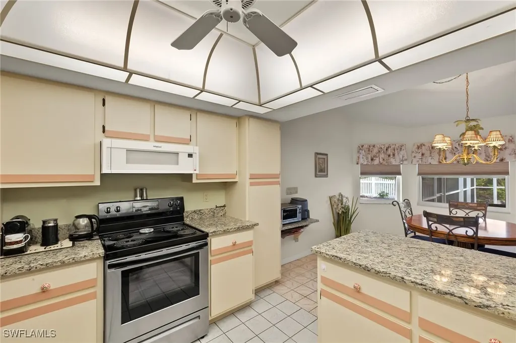 943 NE 23rd Avenue Cape Coral FL 33909