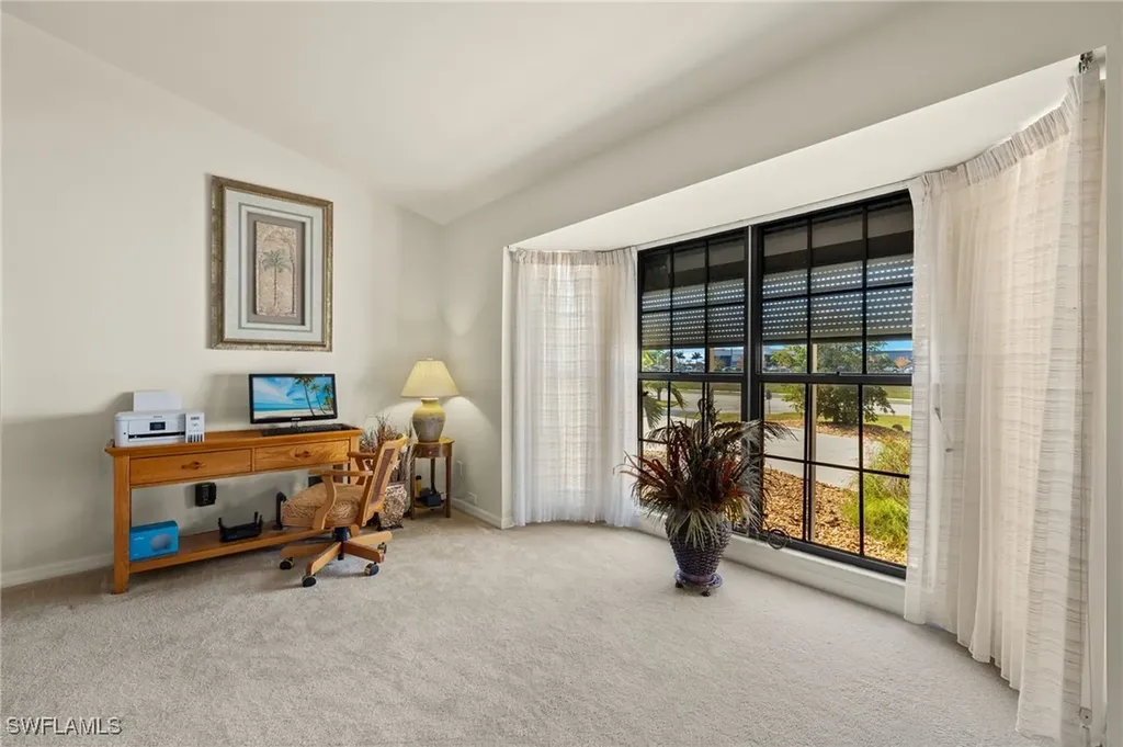 943 NE 23rd Avenue Cape Coral FL 33909