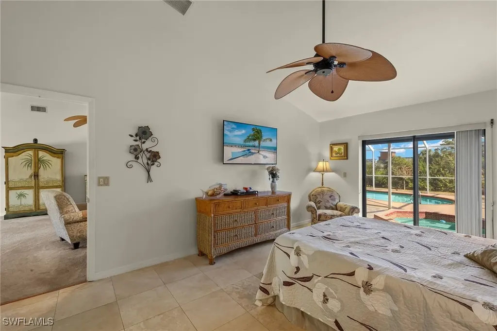943 NE 23rd Avenue Cape Coral FL 33909