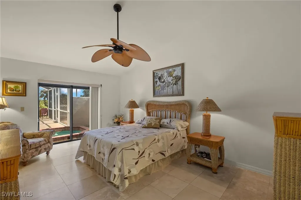 943 NE 23rd Avenue Cape Coral FL 33909