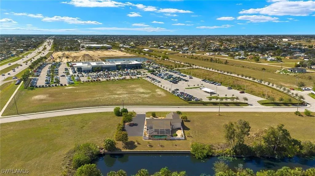 943 NE 23rd Avenue Cape Coral FL 33909