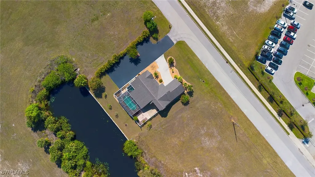 943 NE 23rd Avenue Cape Coral FL 33909