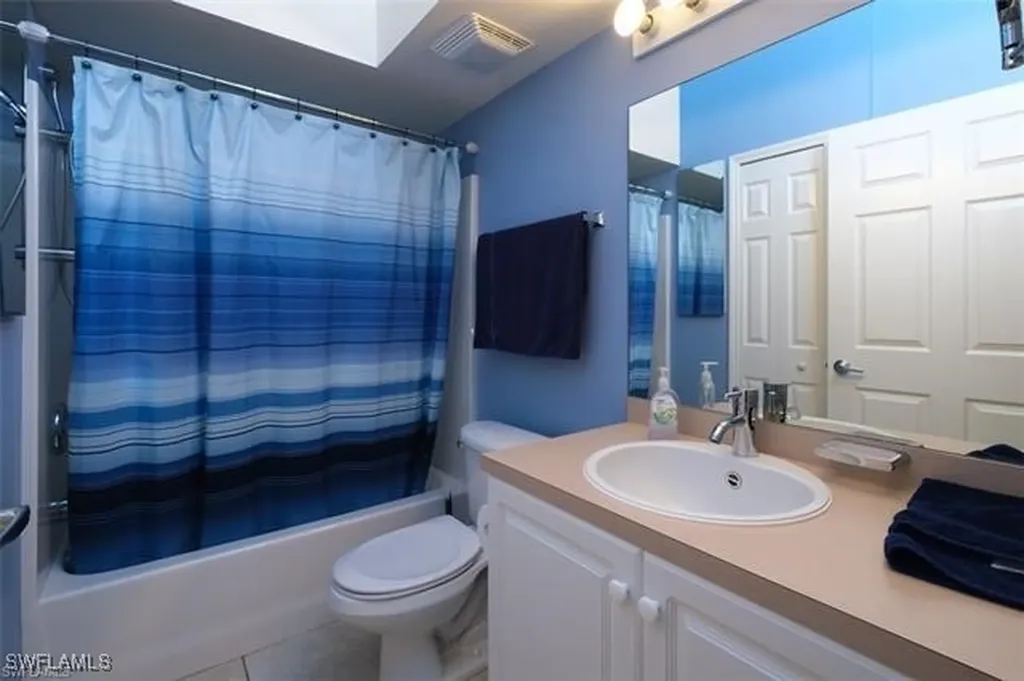 4925 Sandra Bay Drive Naples FL 34109