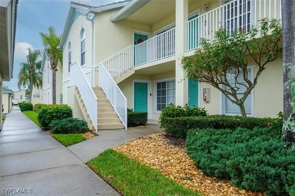 4925 Sandra Bay Drive Naples FL 34109