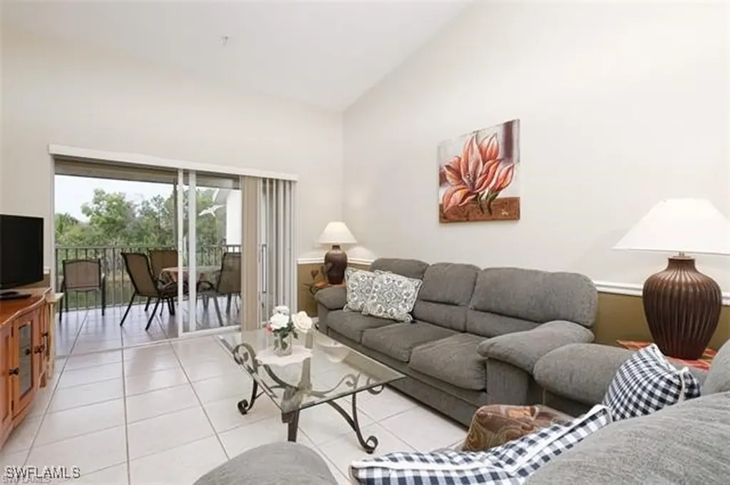 4925 Sandra Bay Drive Naples FL 34109