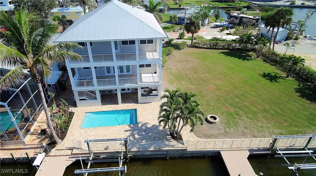 24581 Redfish Street Bonita Springs FL 34134