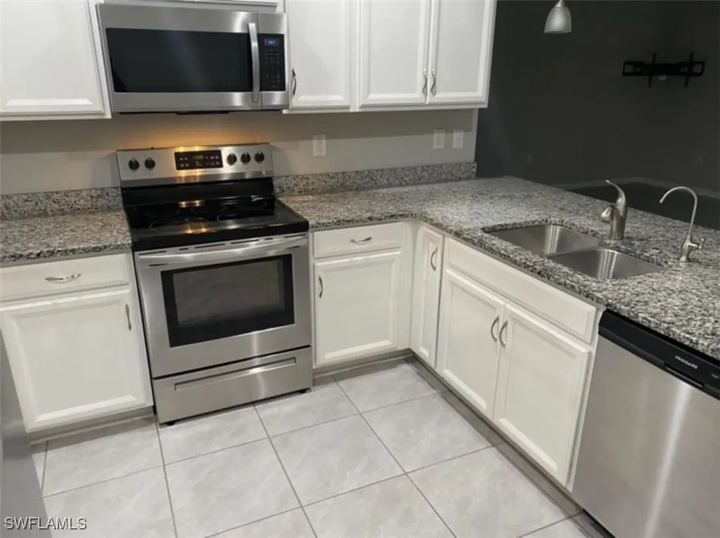 3791 Tilbor Circle Fort Myers FL 33916