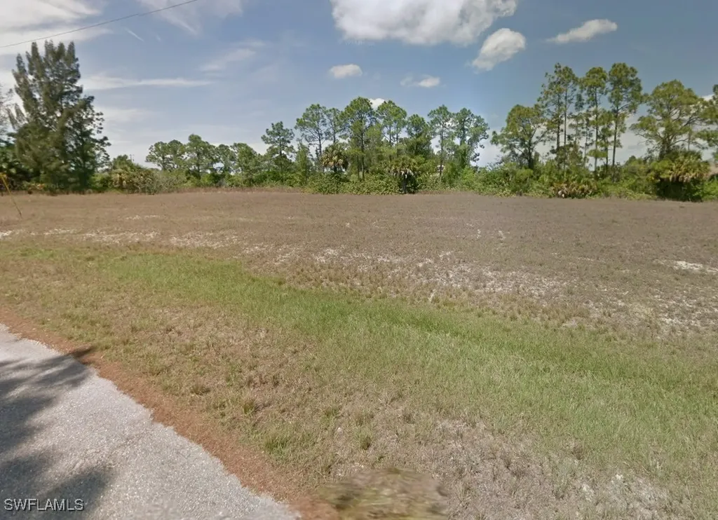 2323 NE 41st Lane Cape Coral FL 33909