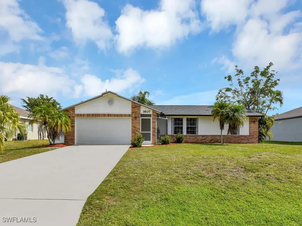 1607 SW 6th Place Cape Coral FL 33991