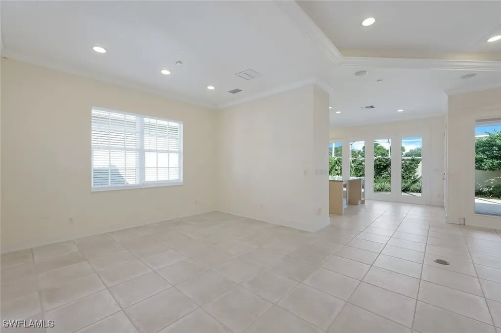388 Mallory Court Naples FL 34110