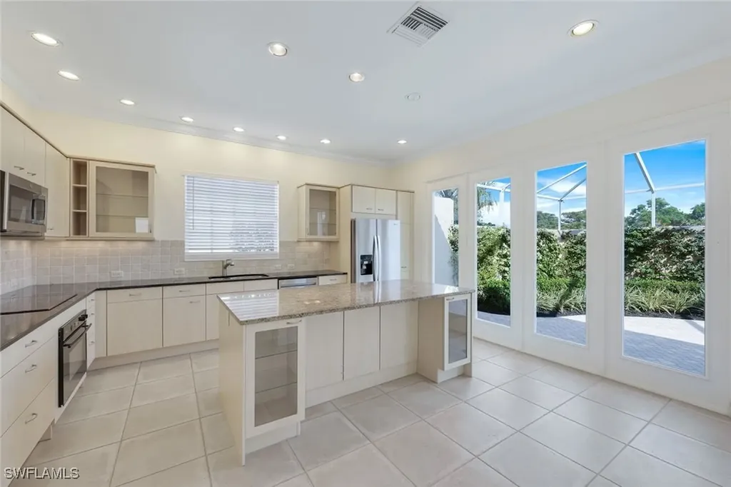 388 Mallory Court Naples FL 34110