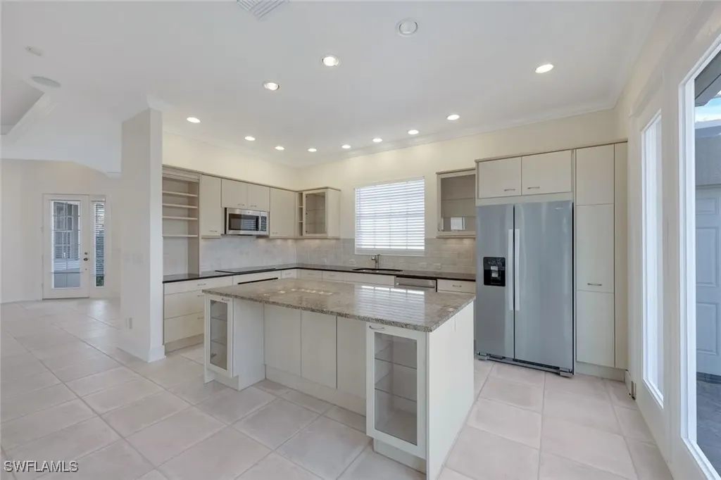 388 Mallory Court Naples FL 34110