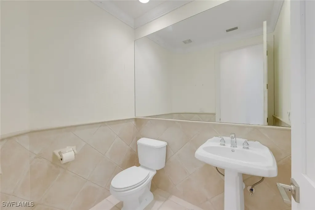 388 Mallory Court Naples FL 34110