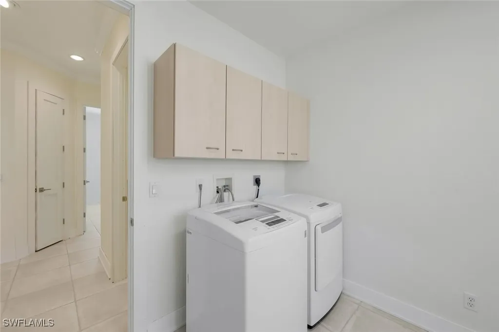 388 Mallory Court Naples FL 34110