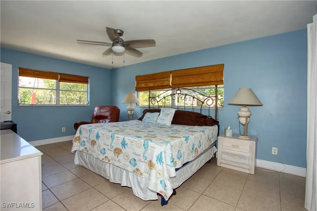 1739 Sandy Circle Cape Coral FL 33904