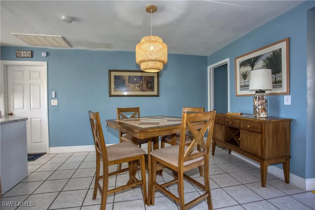 1739 Sandy Circle Cape Coral FL 33904