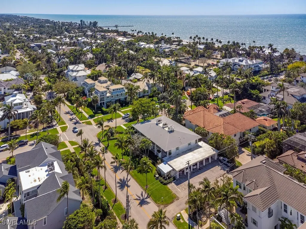 532 2nd Street S Naples FL 34102