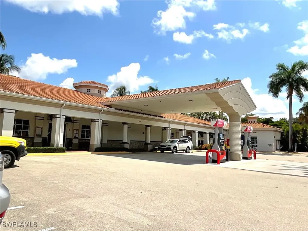 3937 Upolo Lane Naples FL 34119