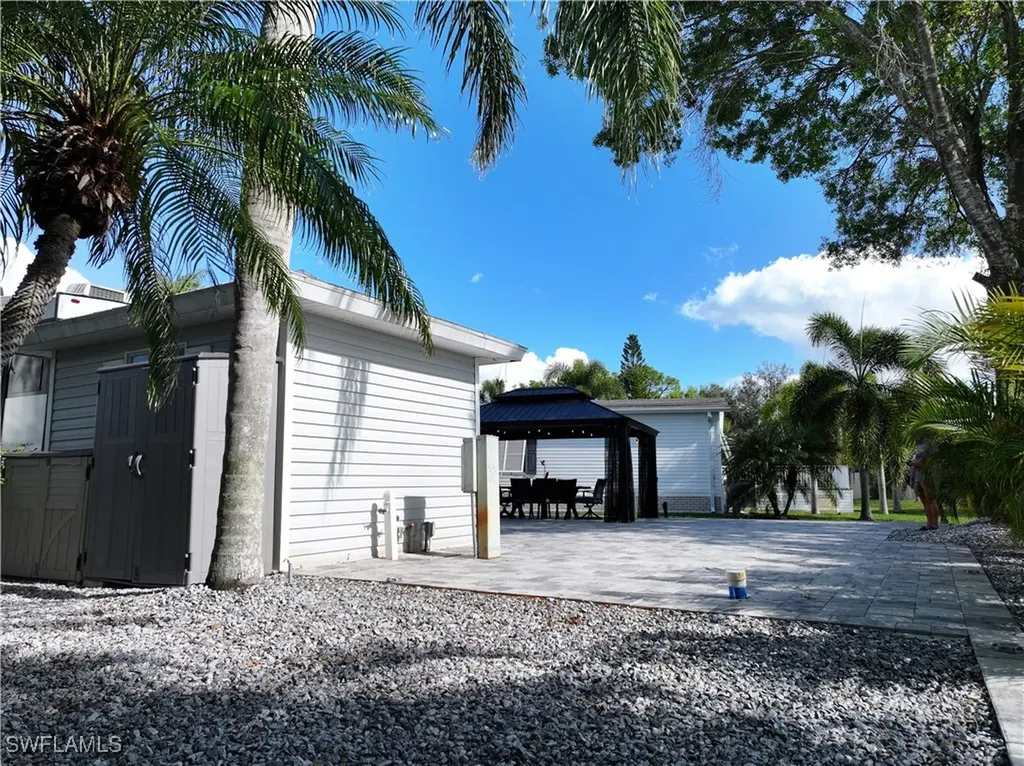 5870 Maplewood Court Fort Myers FL 33905