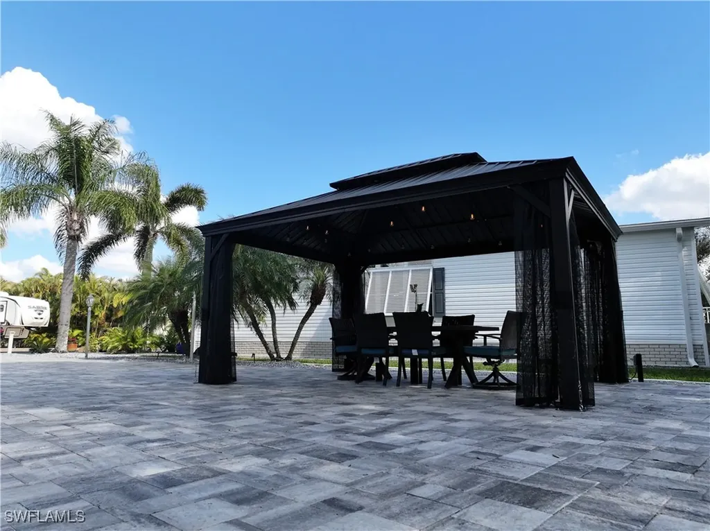 5870 Maplewood Court Fort Myers FL 33905