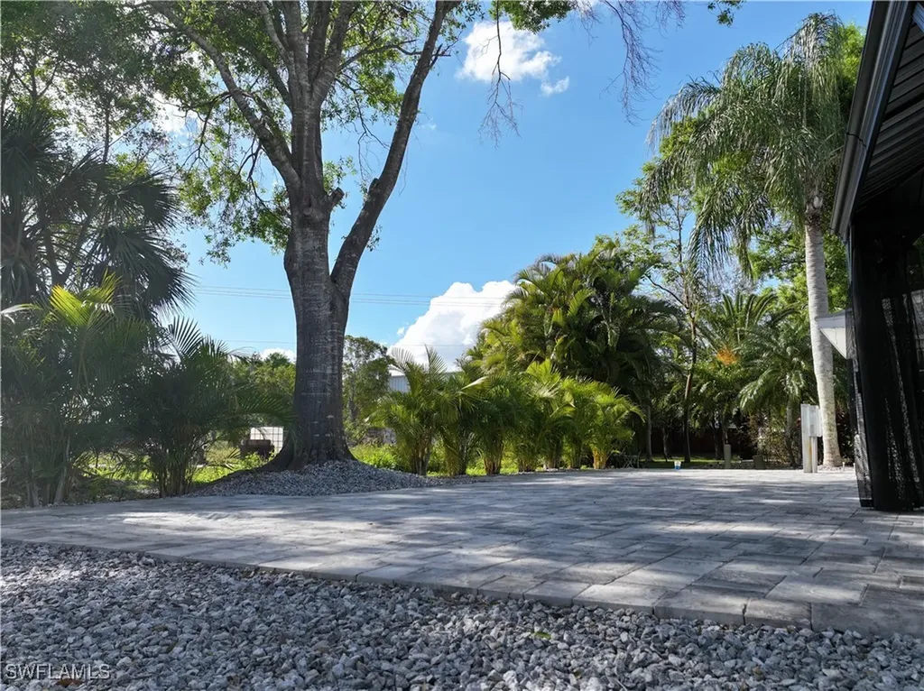 5870 Maplewood Court Fort Myers FL 33905