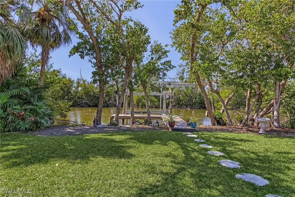 7150 Cobiac Drive St. James City FL 33956