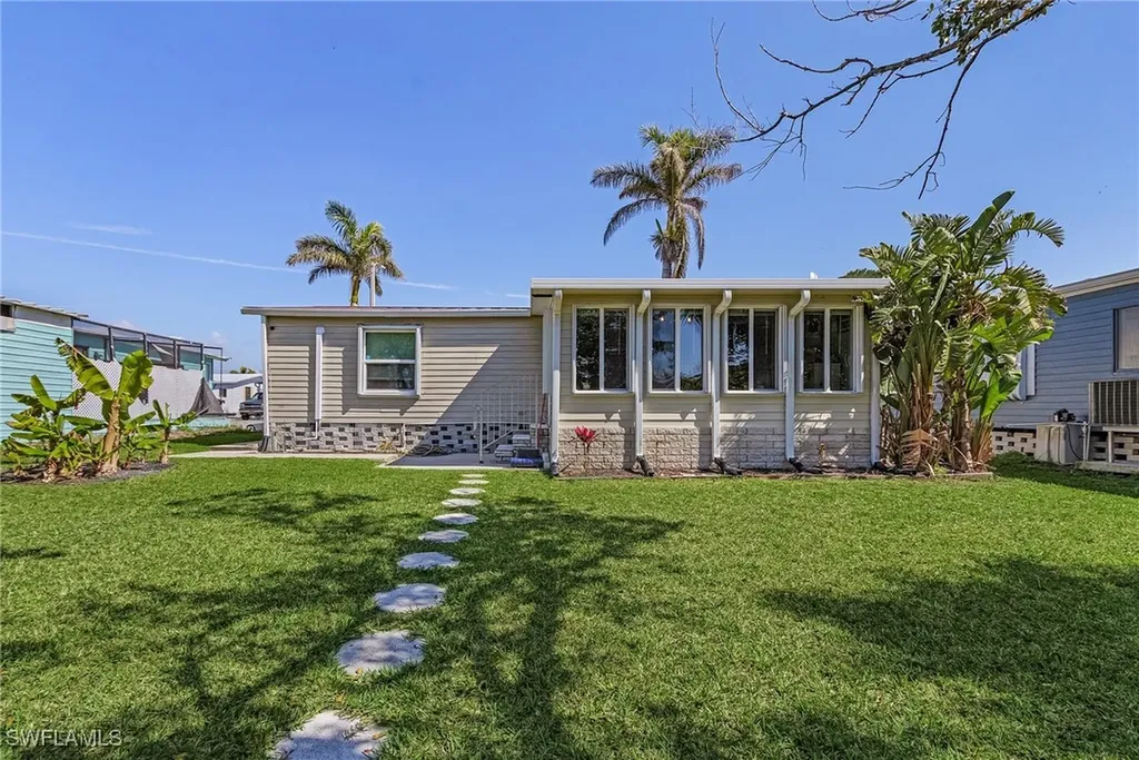 7150 Cobiac Drive St. James City FL 33956