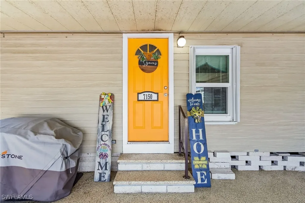 7150 Cobiac Drive St. James City FL 33956