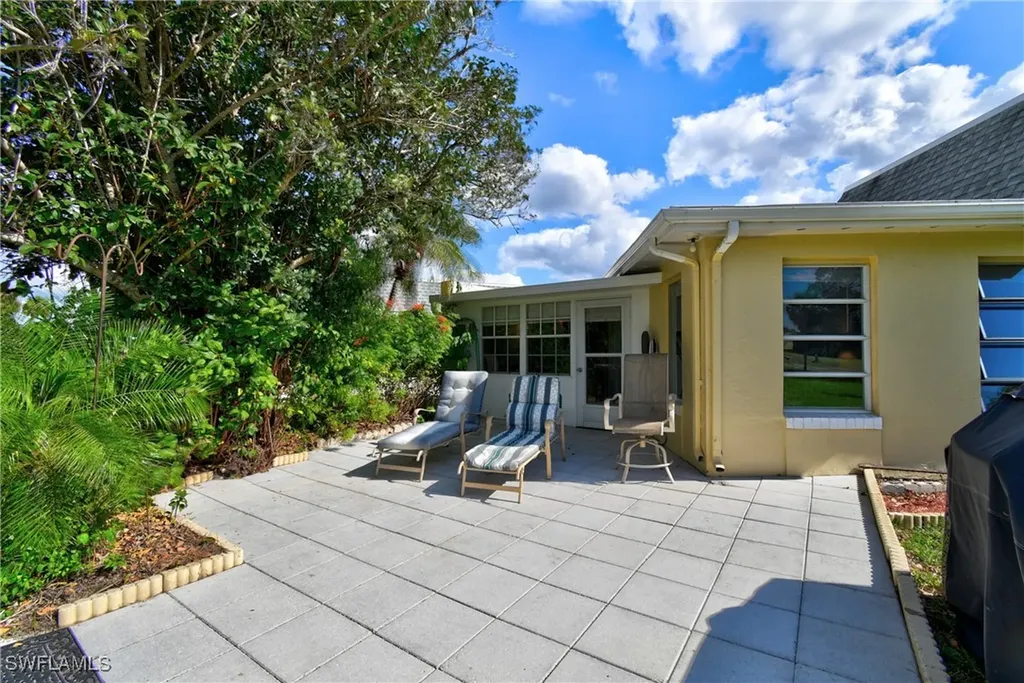 8 Park Lane Circle Lehigh Acres FL 33936