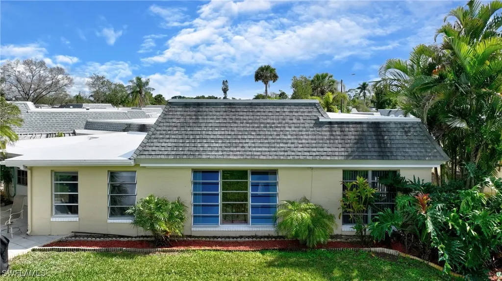 8 Park Lane Circle Lehigh Acres FL 33936
