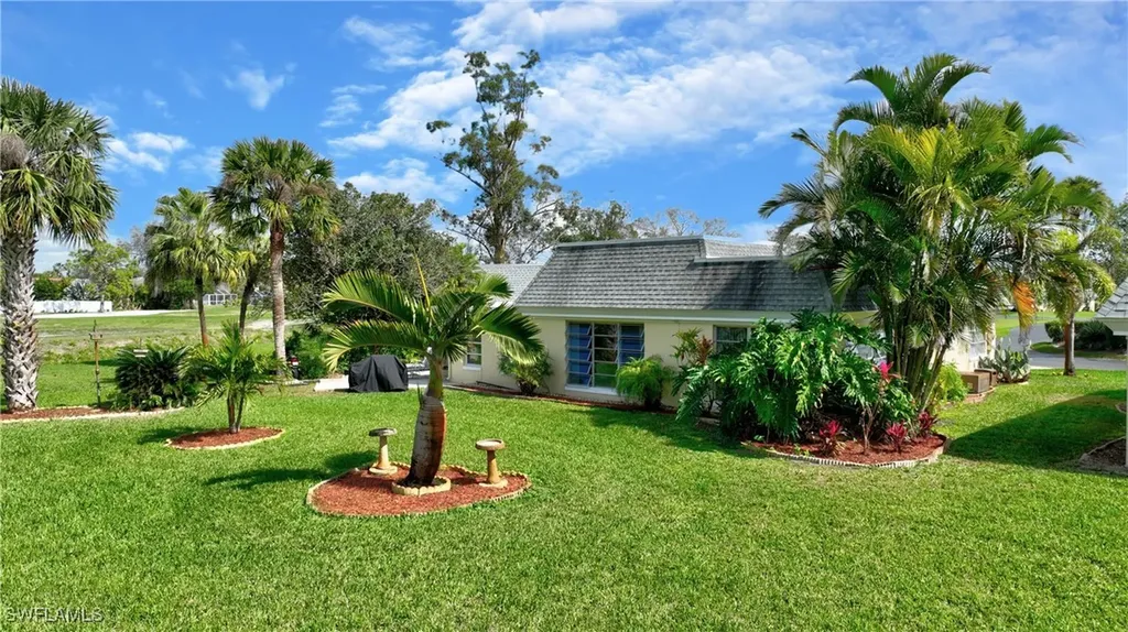 8 Park Lane Circle Lehigh Acres FL 33936