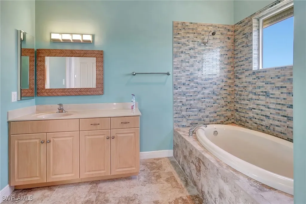 3231 Embers Parkway W Cape Coral FL 33993