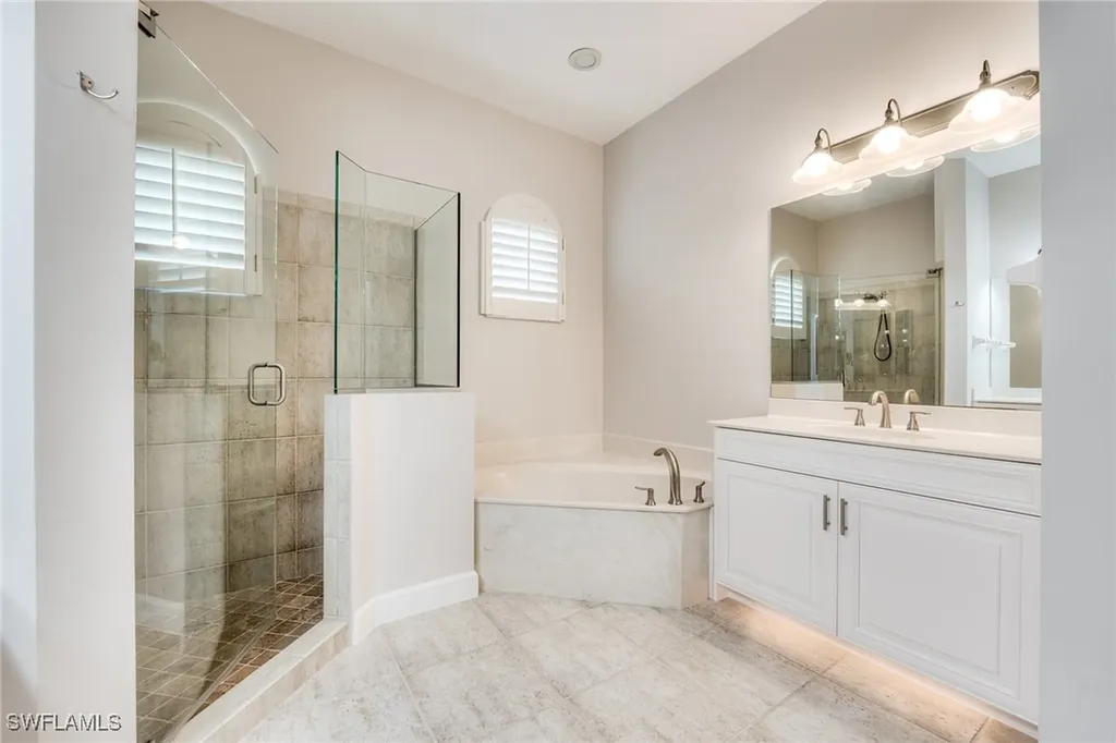 22491 Glenview Lane Estero FL 34135