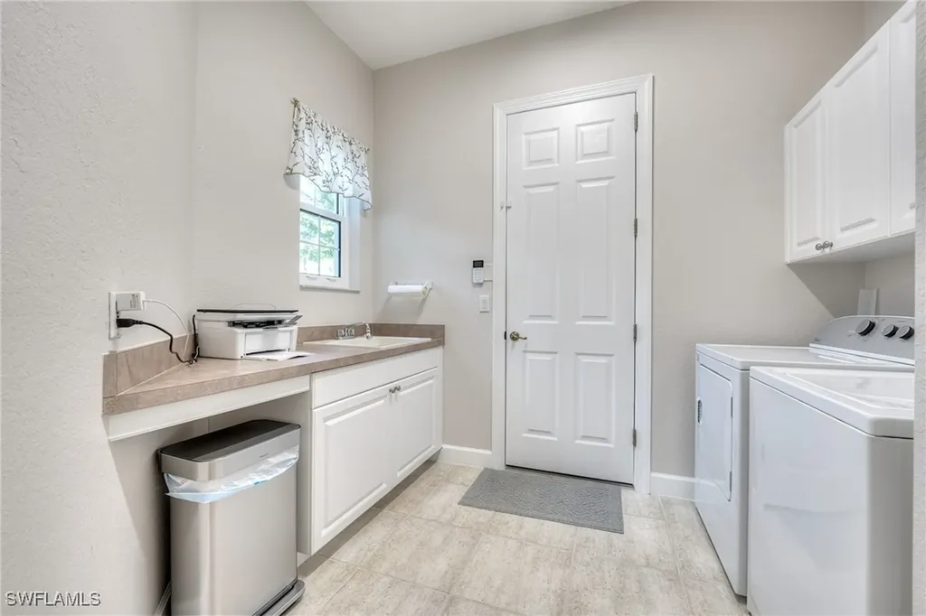 22491 Glenview Lane Estero FL 34135