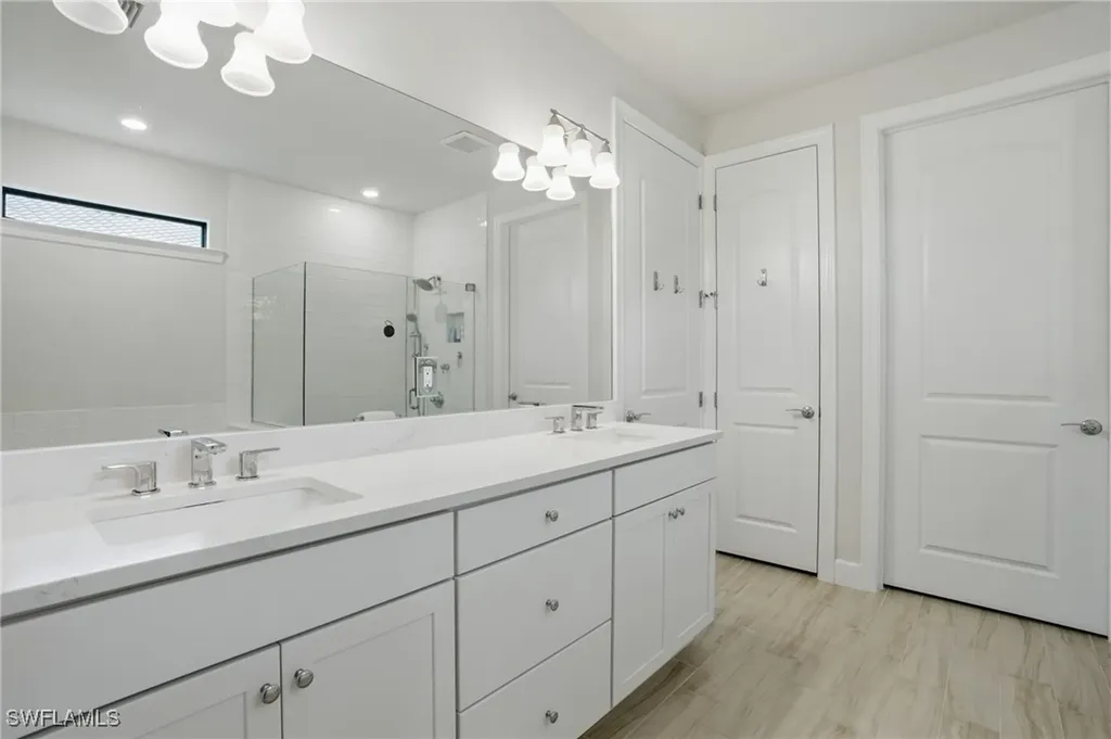 12905 Hadley Court Fort Myers FL 33913