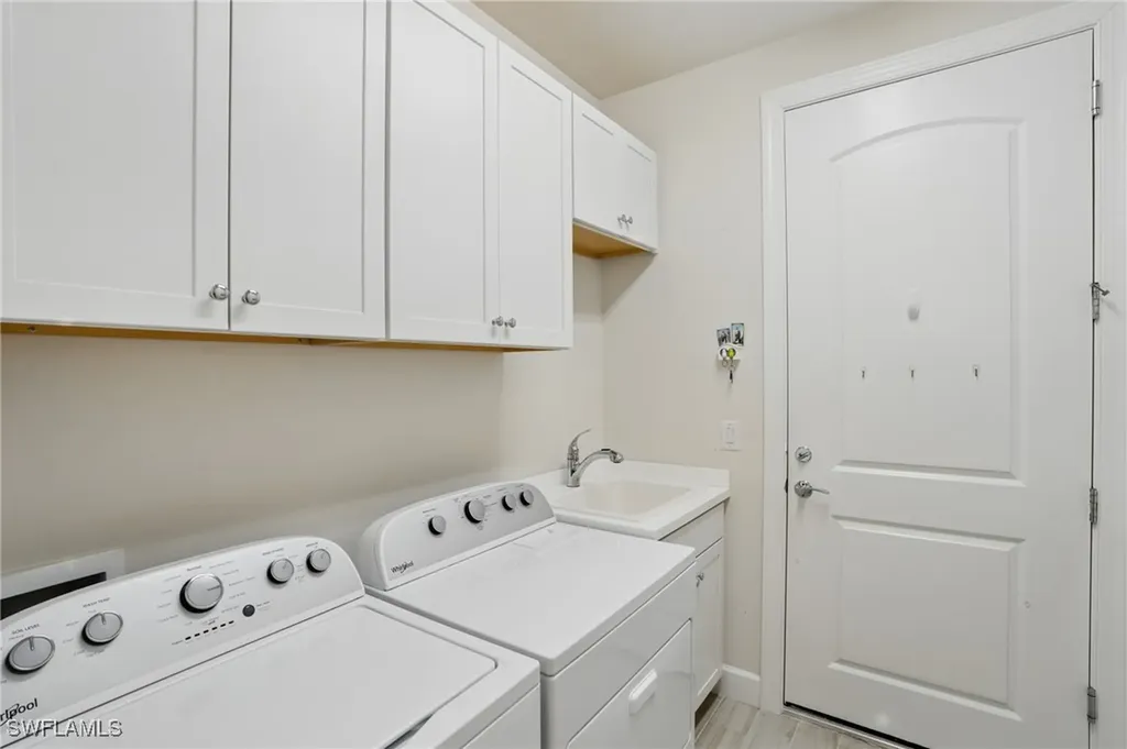 12905 Hadley Court Fort Myers FL 33913