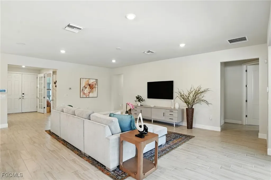 12905 Hadley Court Fort Myers FL 33913