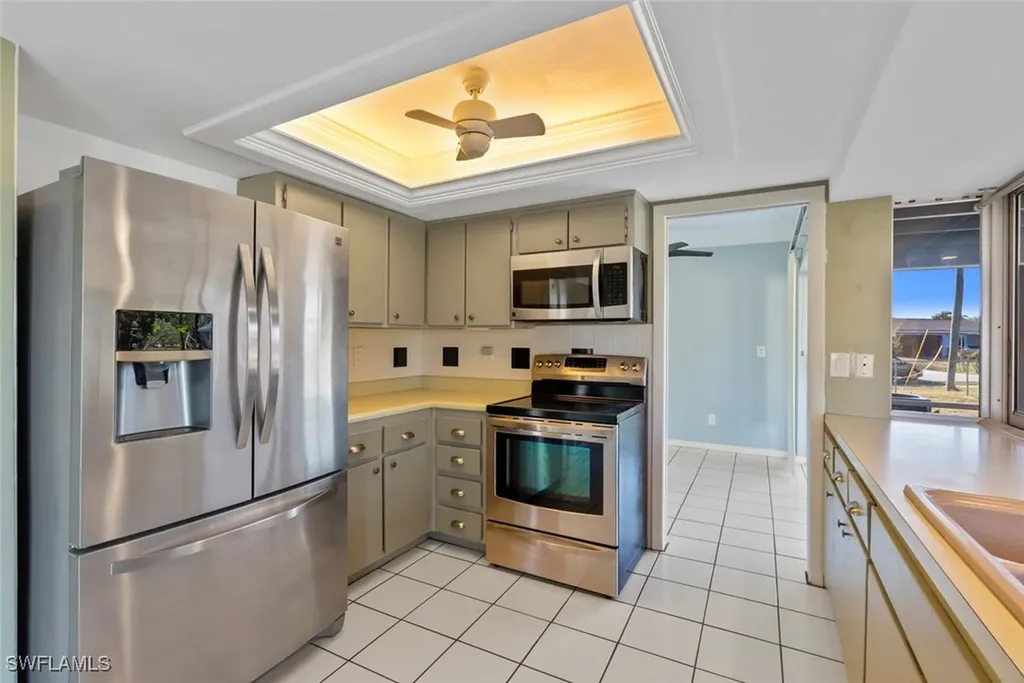 1332 SE 44th Street Cape Coral FL 33904