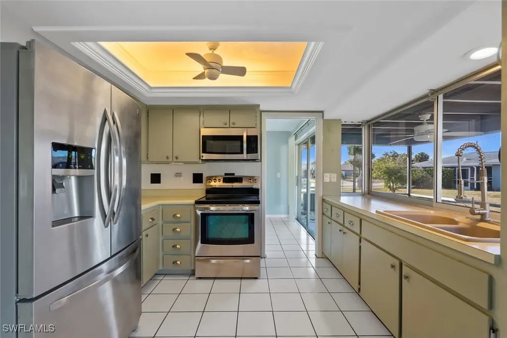 1332 SE 44th Street Cape Coral FL 33904