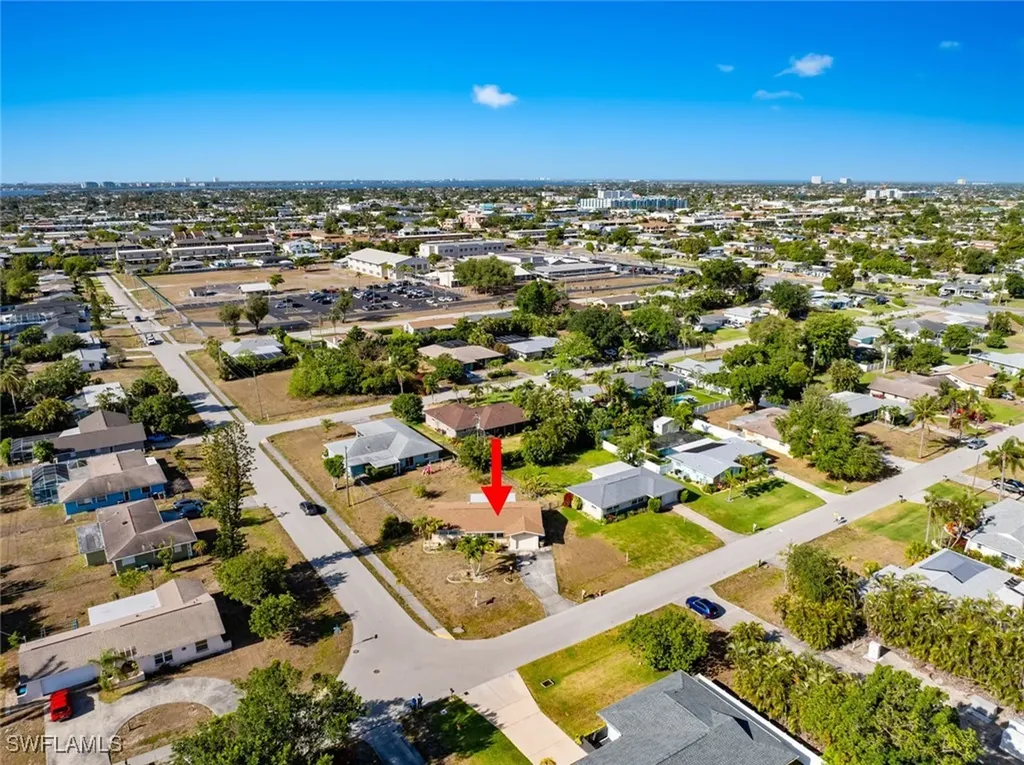 1332 SE 44th Street Cape Coral FL 33904