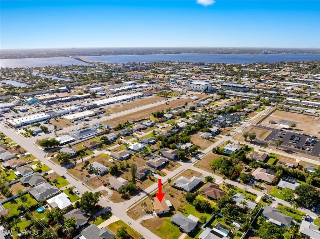 1332 SE 44th Street Cape Coral FL 33904