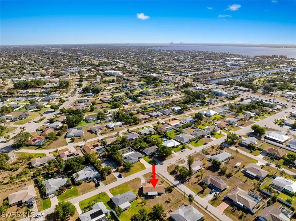 1332 SE 44th Street Cape Coral FL 33904