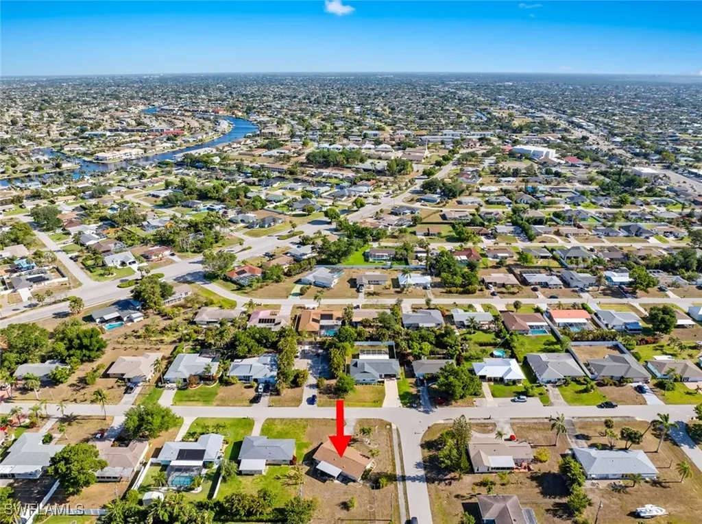 1332 SE 44th Street Cape Coral FL 33904