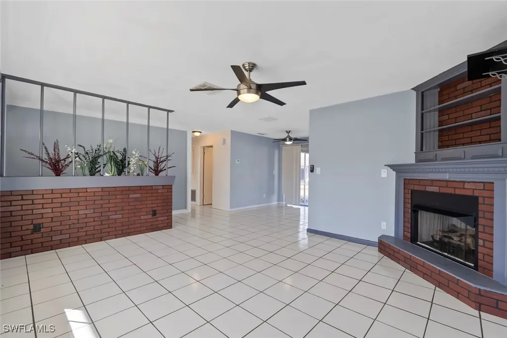 1332 SE 44th Street Cape Coral FL 33904
