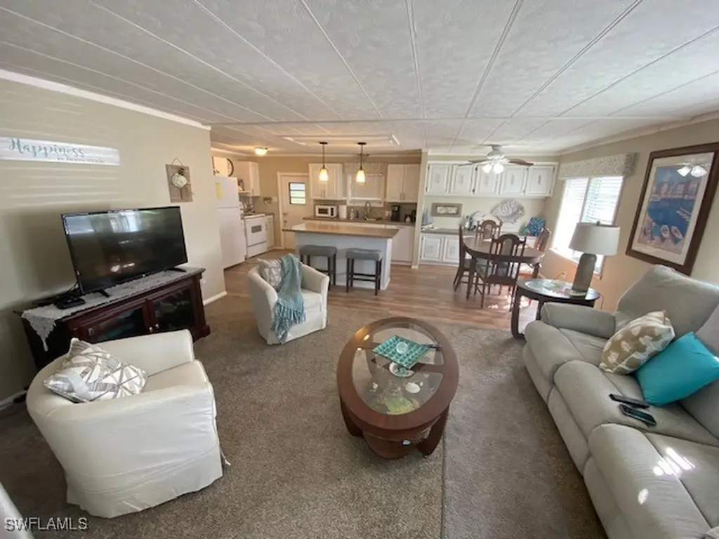 2738 Indianwood Drive North Fort Myers FL 33917