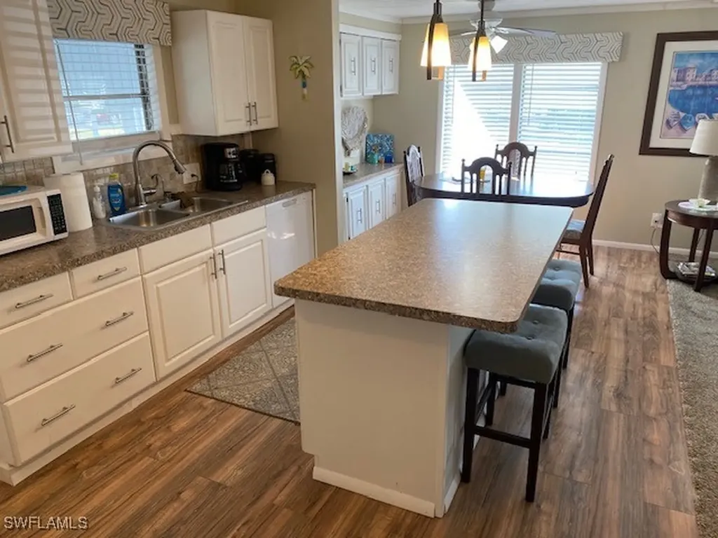 2738 Indianwood Drive North Fort Myers FL 33917