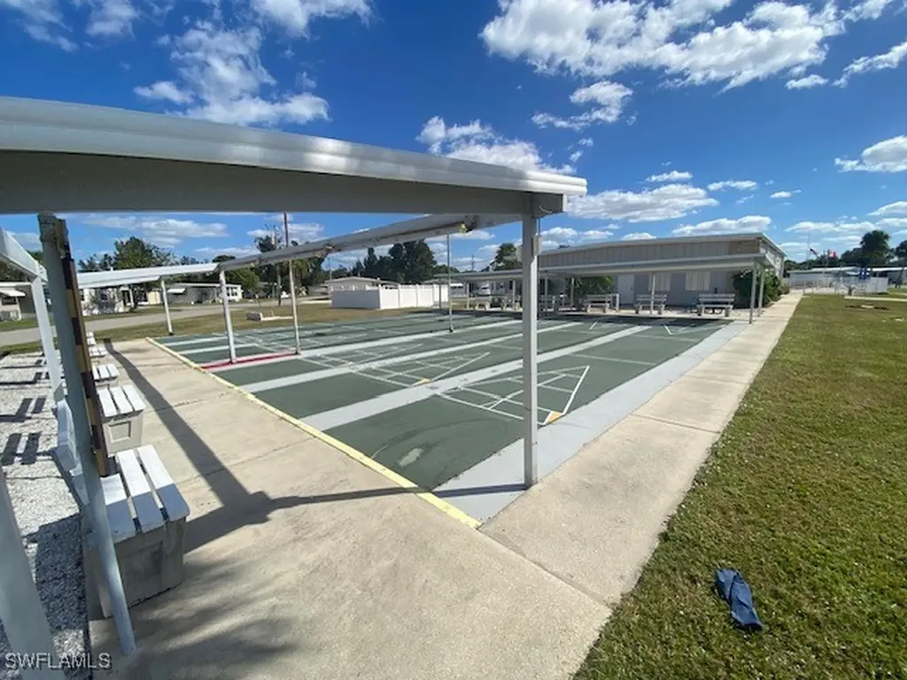 2738 Indianwood Drive North Fort Myers FL 33917