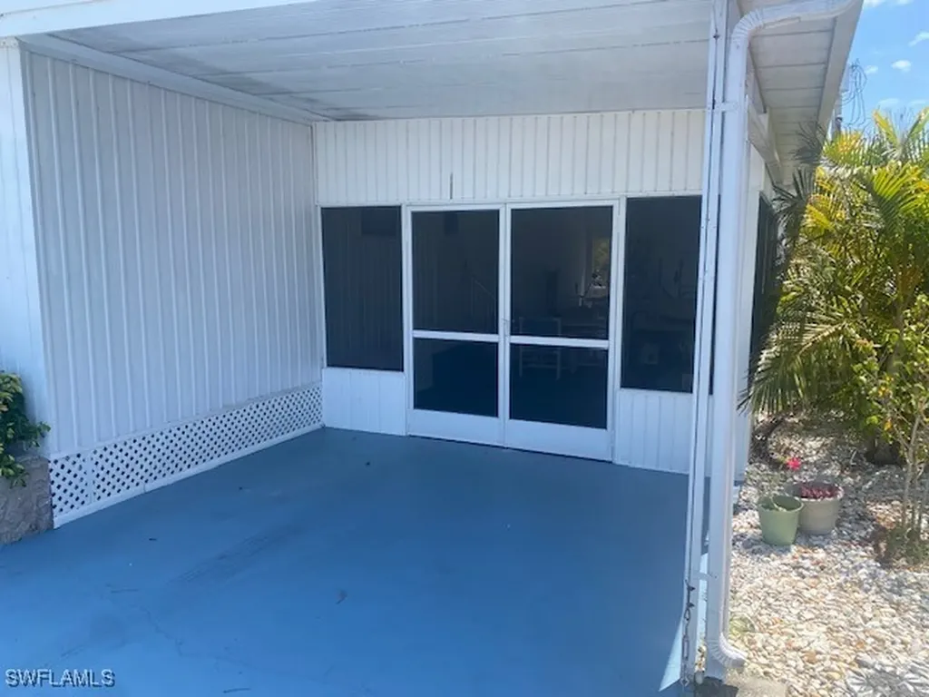 2738 Indianwood Drive North Fort Myers FL 33917